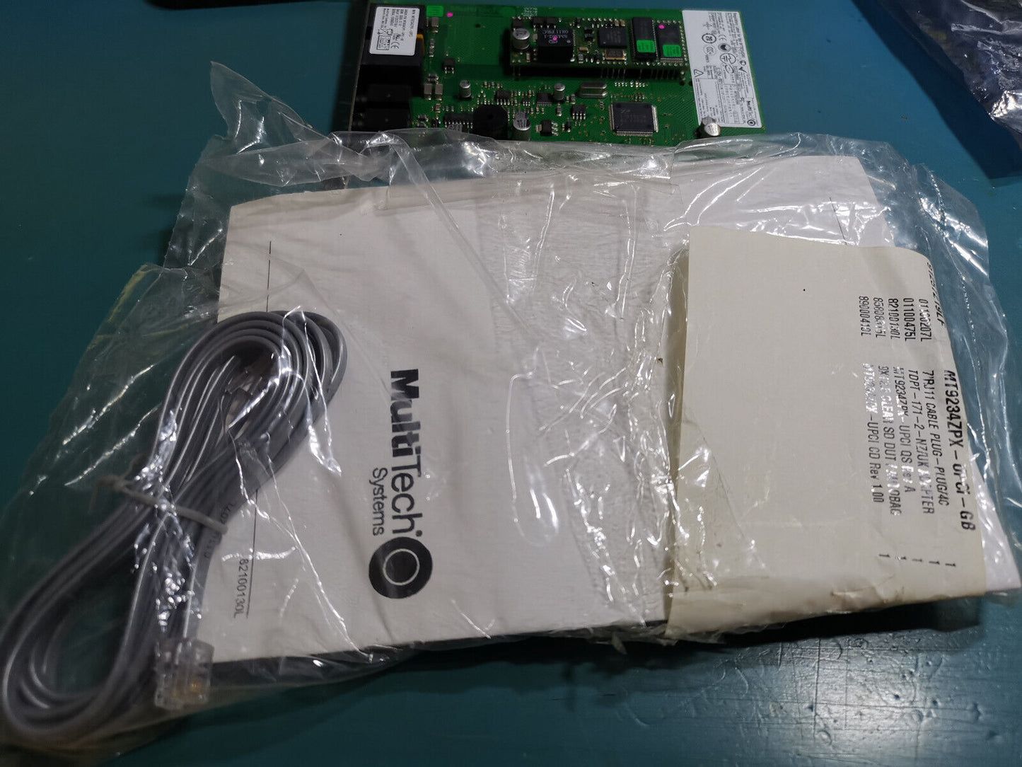 V.92 Voice Data Fax Modem MultiTech MultiModem ZPX MT9234ZPX-PCIE  With CD Rom