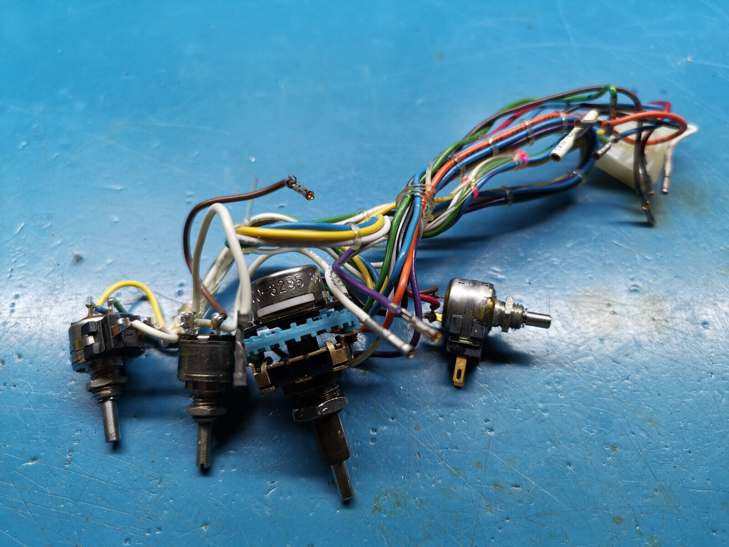 HP Agilent 3312A Signal Generator Front Panel Potentiometer