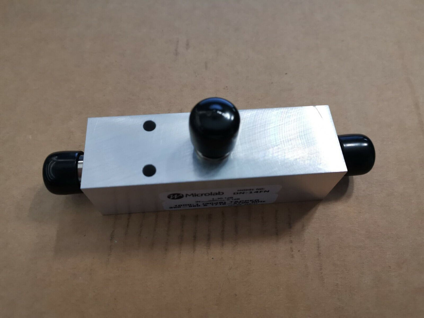 30dB 500W 1000:1 RF 350 - 960MHz And 1710 - 2700MHz Tapper Splitter DN-14FN