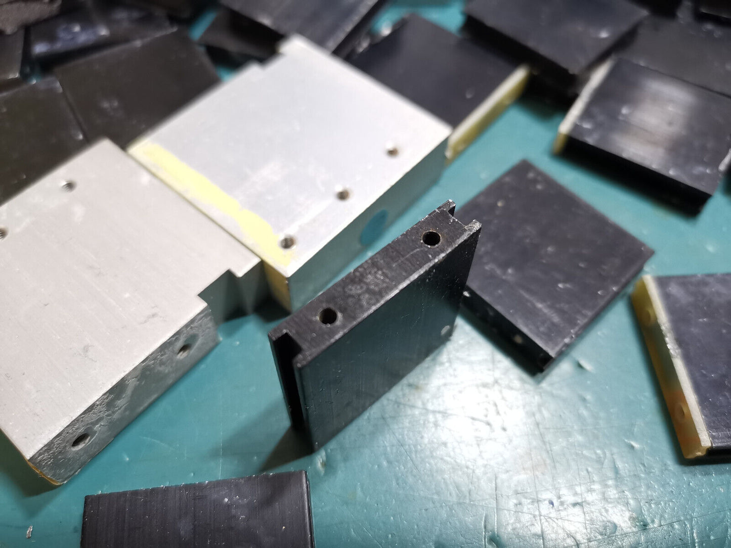 PCB Mount Transistor Heat Sink For Heat Transfer To Chassis