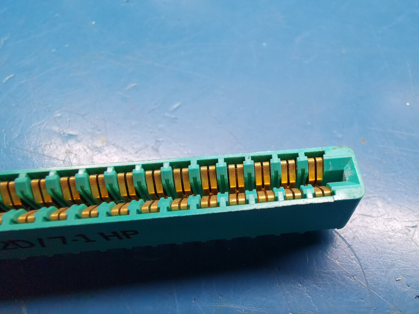 Genuine SCM 44 Pin PCB Edge Connector Used In Apple One And HP Agilent Test Gear