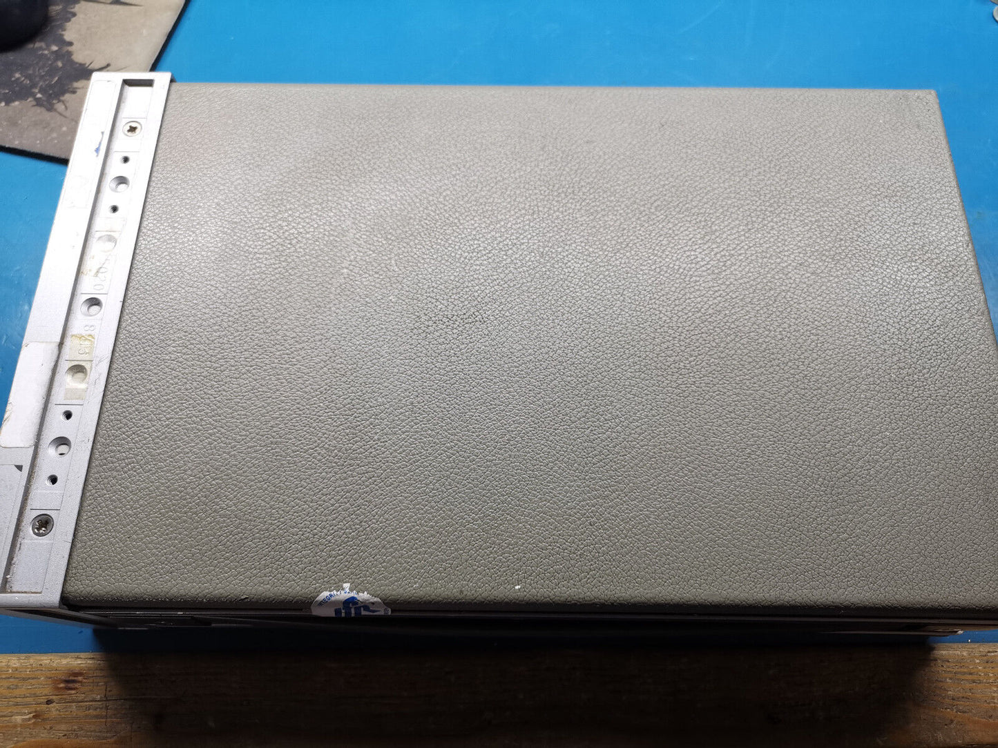 HP Agilent 3312A Signal Generator Enclosure