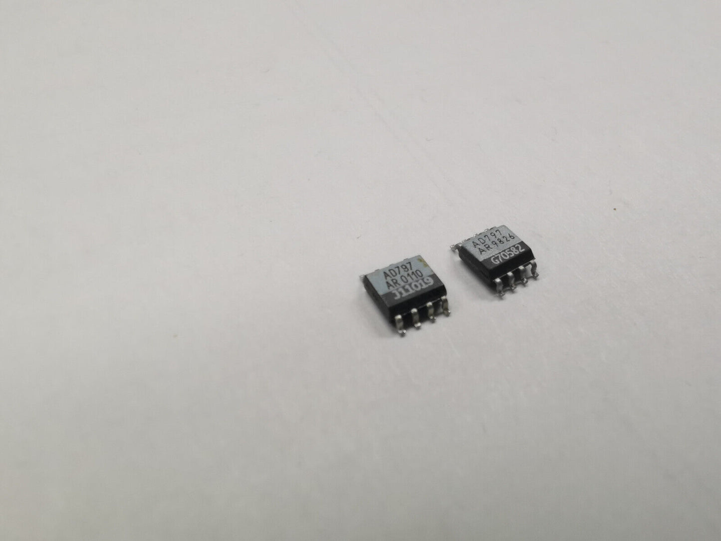 2pcs Genuine AD797AR Microphone Pre amplifier Ultra Low Noise Amplifier