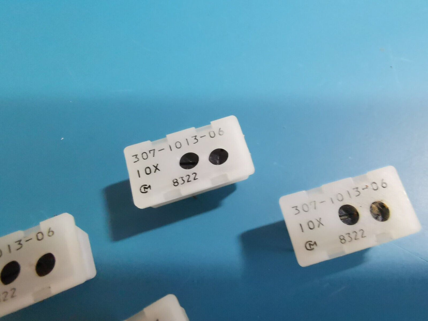 Tektronix 307-1013-06 10X Attenuators 4pcs