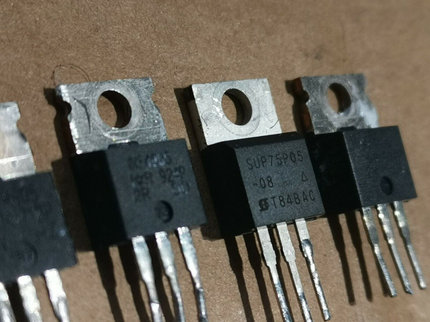 IRF4905 P Channel MOSFET -74A -55VTO-220 Genuine Part