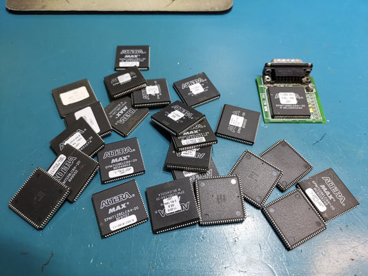 Altera MAX EPM7128ELC84-20 CPLD Joblot