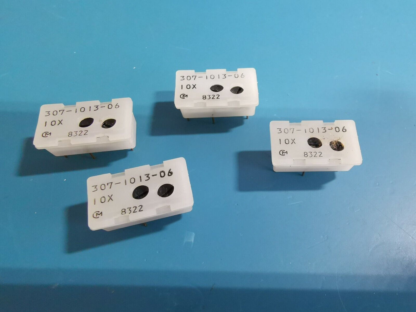 Tektronix 307-1013-06 10X Attenuators 4pcs