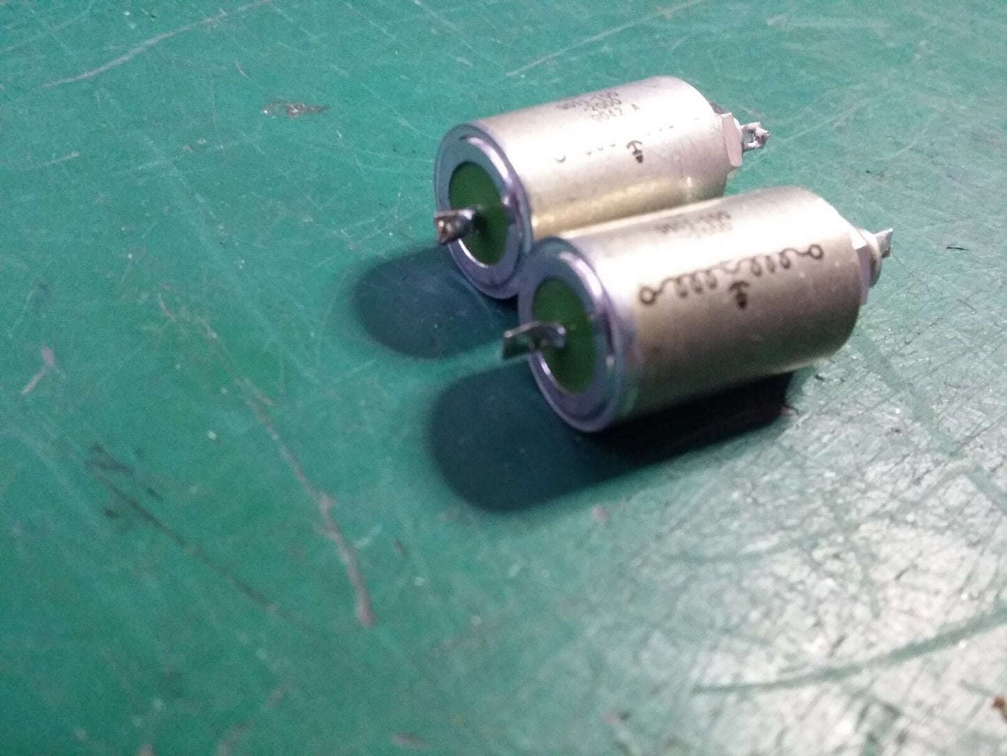 2pcs 0.47uF Feed Through Capacitor RF Power line Filter