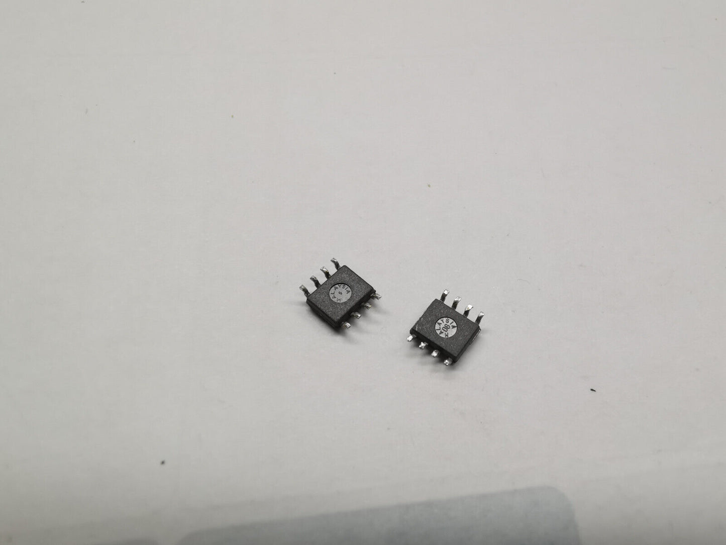 2pcs Genuine  EL2073C  200MHz Unity Gain Stable Operational Amplifier