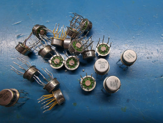 20pcs HA2-2525-5 20MHz High Slew Rate Uncomp Operational Amplifier