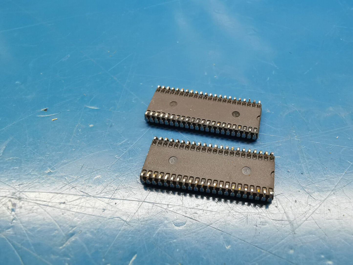 2pcs Genuine Hitachi HM6216255HJP-12 4M high Speed SRAM