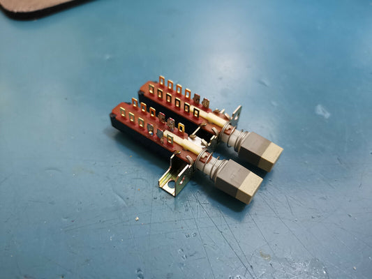 2 Position Push Switch With Auto Release