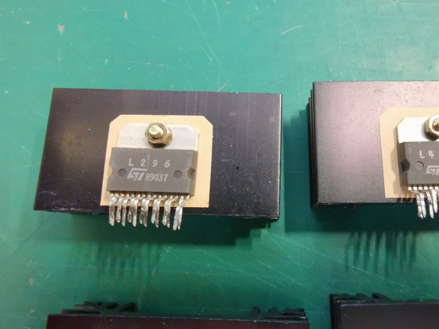 Switching Regulators 4A / 5A L296 L4975A