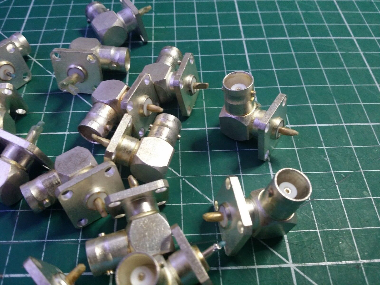 2pcs Right Angle BNC Connector  Military Part