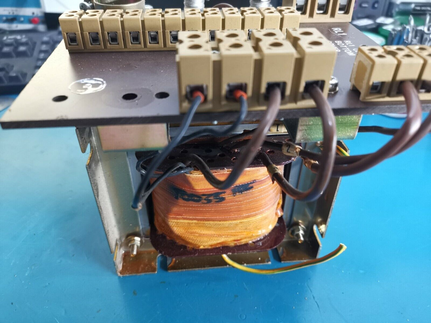 28v 6A DC Rating AC Mains Transformer From Military Power Supply