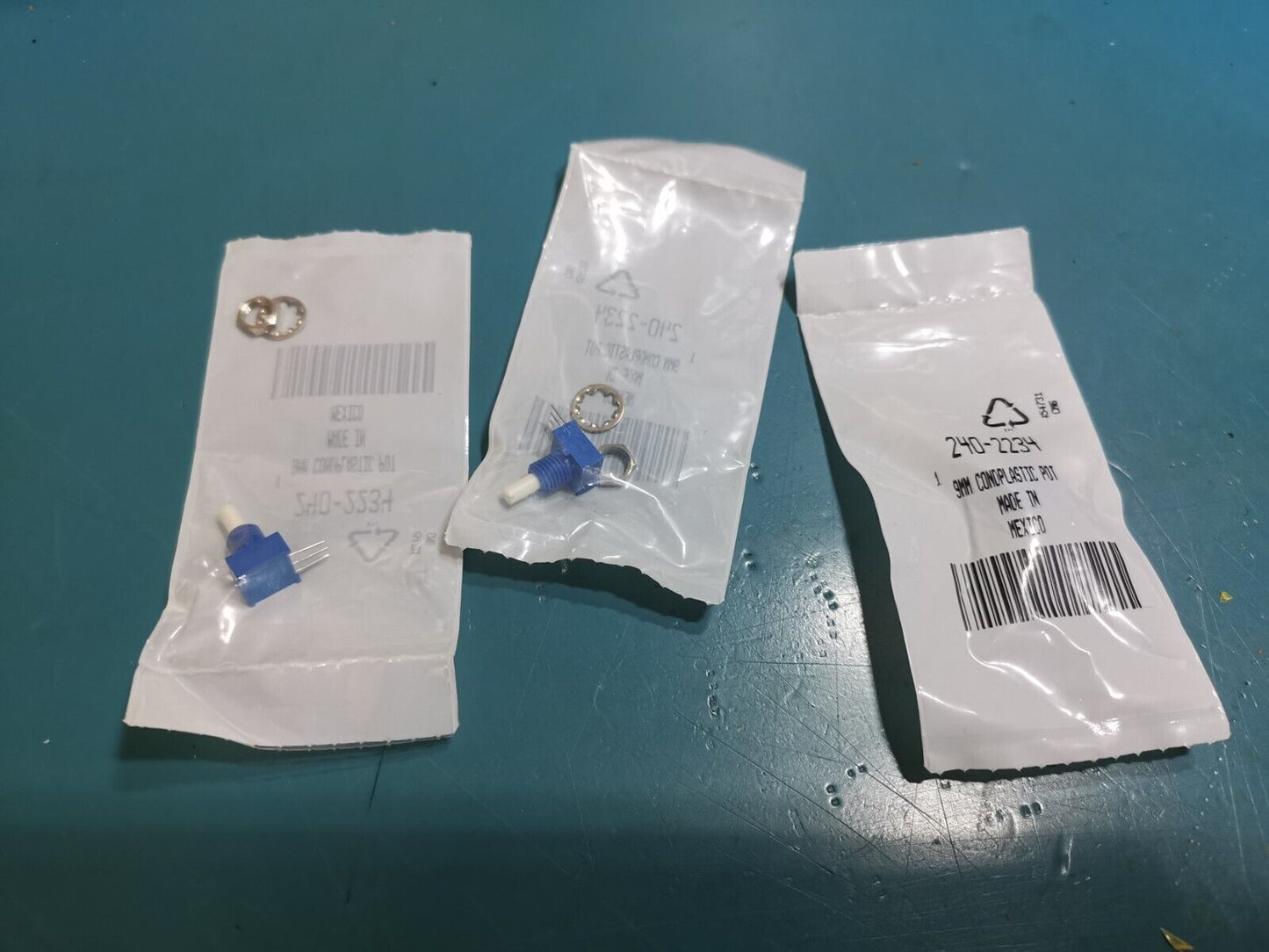 3pcs 1k Potentiometer Panel Mount Genuine Bourns  Miniature Type