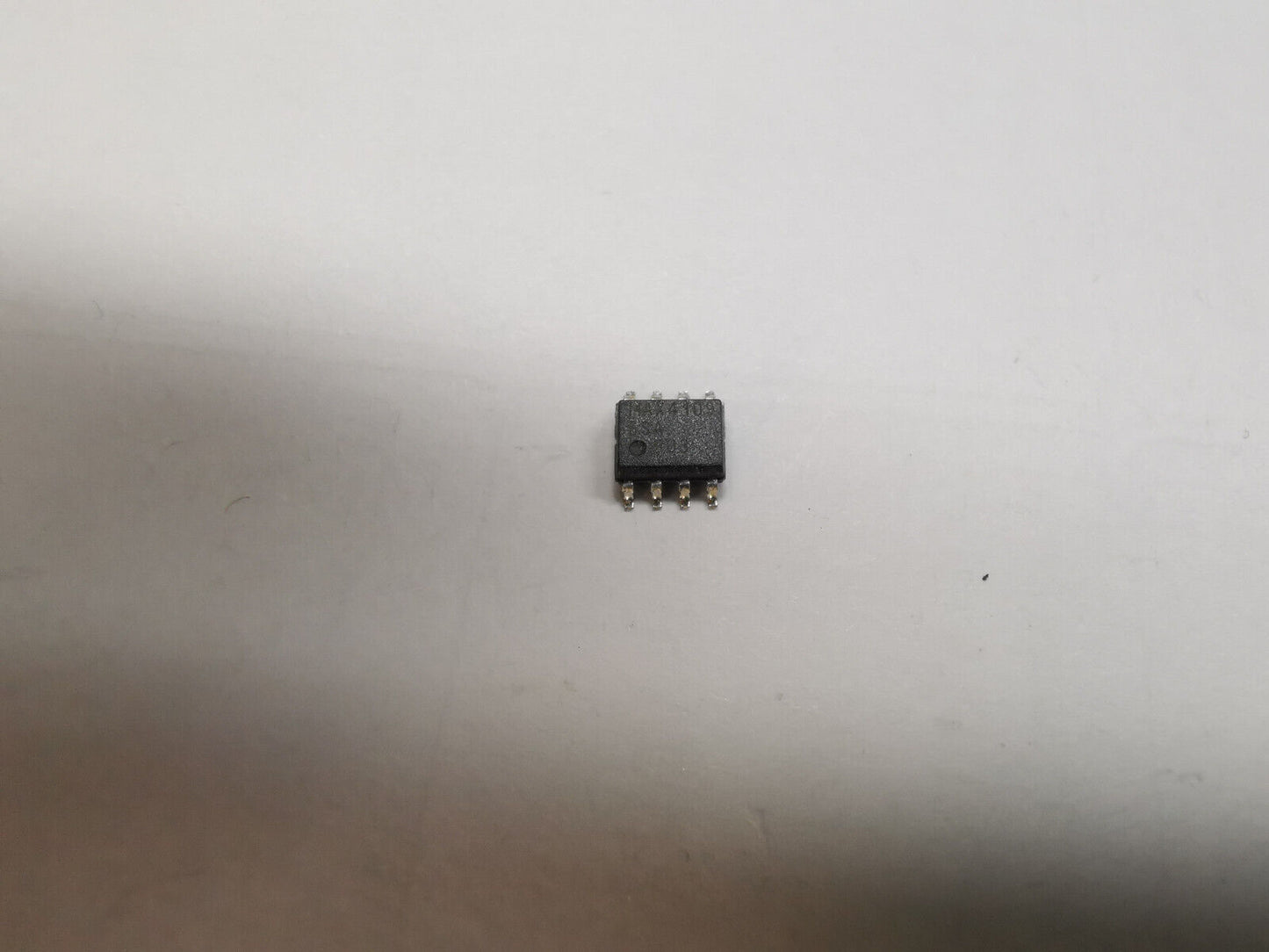 Genuine MAX4109ESA 400MHz  Ultra Low Distortion Operational Amplifier