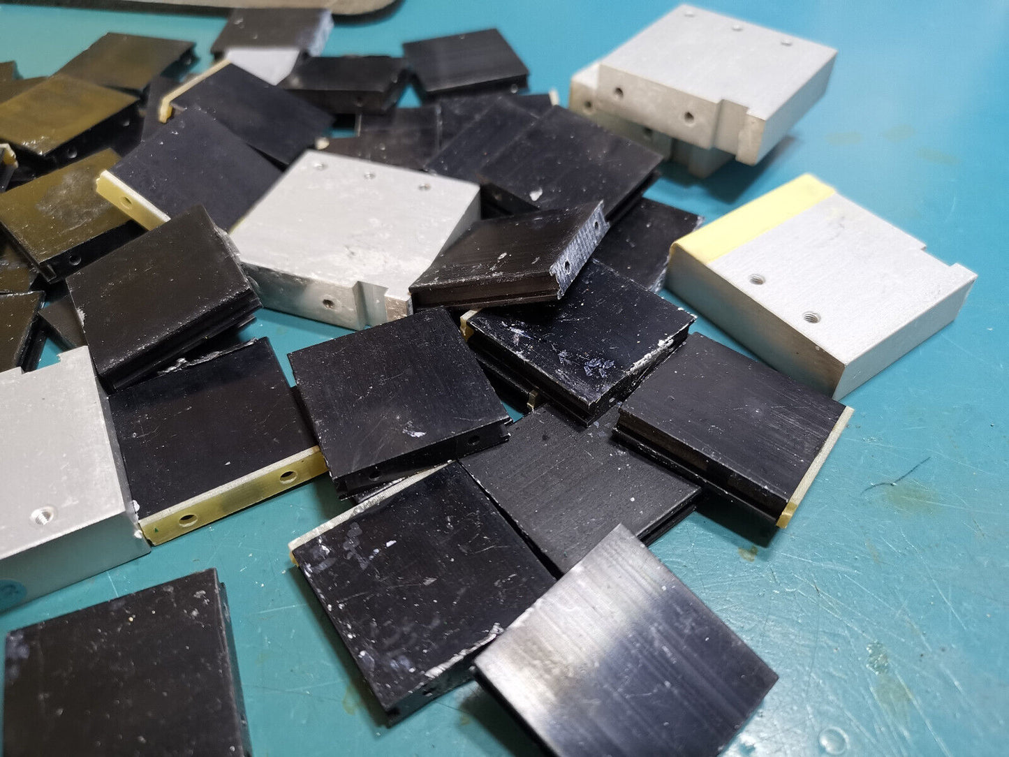 PCB Mount Transistor Heat Sink For Heat Transfer To Chassis