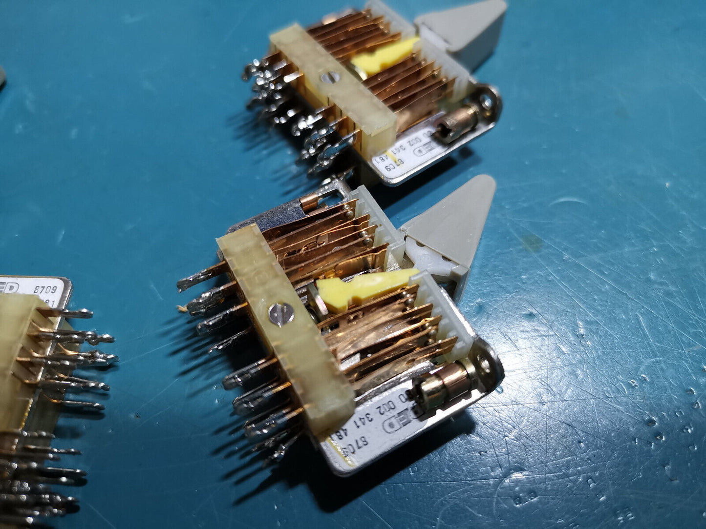 4pcs PED Series 80 4PDT Toggle Switch Spring Loaded To One Corner