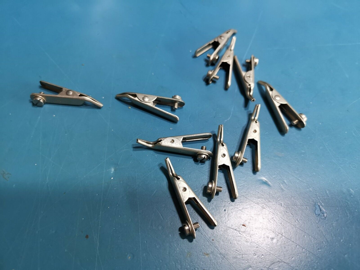 5pcs Bulgin Alligator Clips Angled