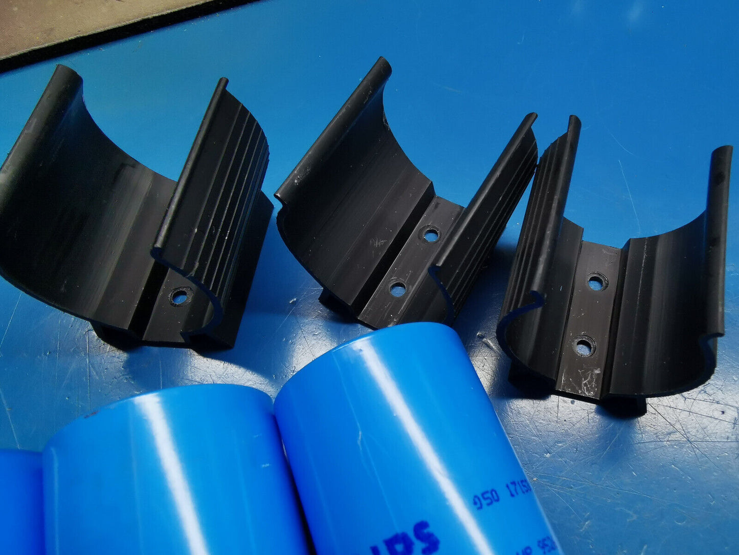 3pcs Philips 15000uF 40v Capacitor With Mounting Clips