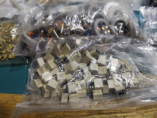 Various Electronic Components RF Connectors Filters Capacitors