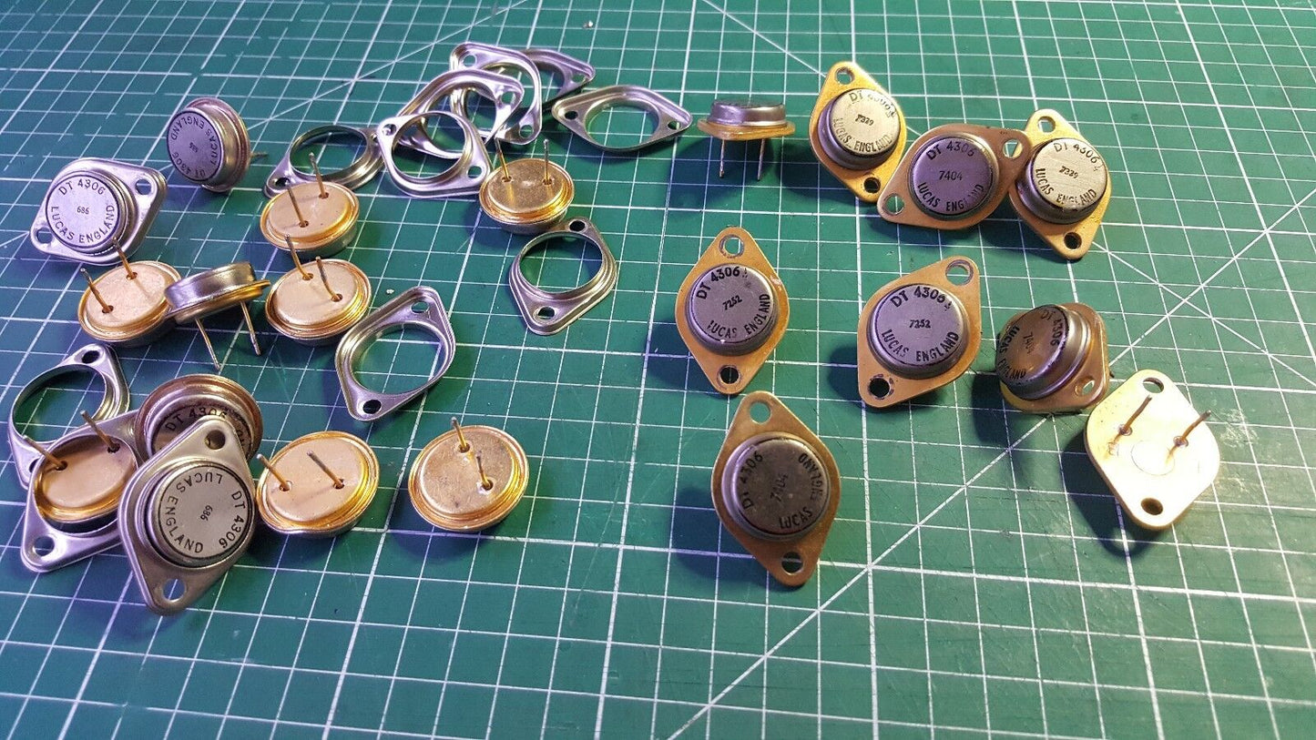DT4306  High Voltage Transistor  NPN 30Watt 500V EX MOD 3pcs