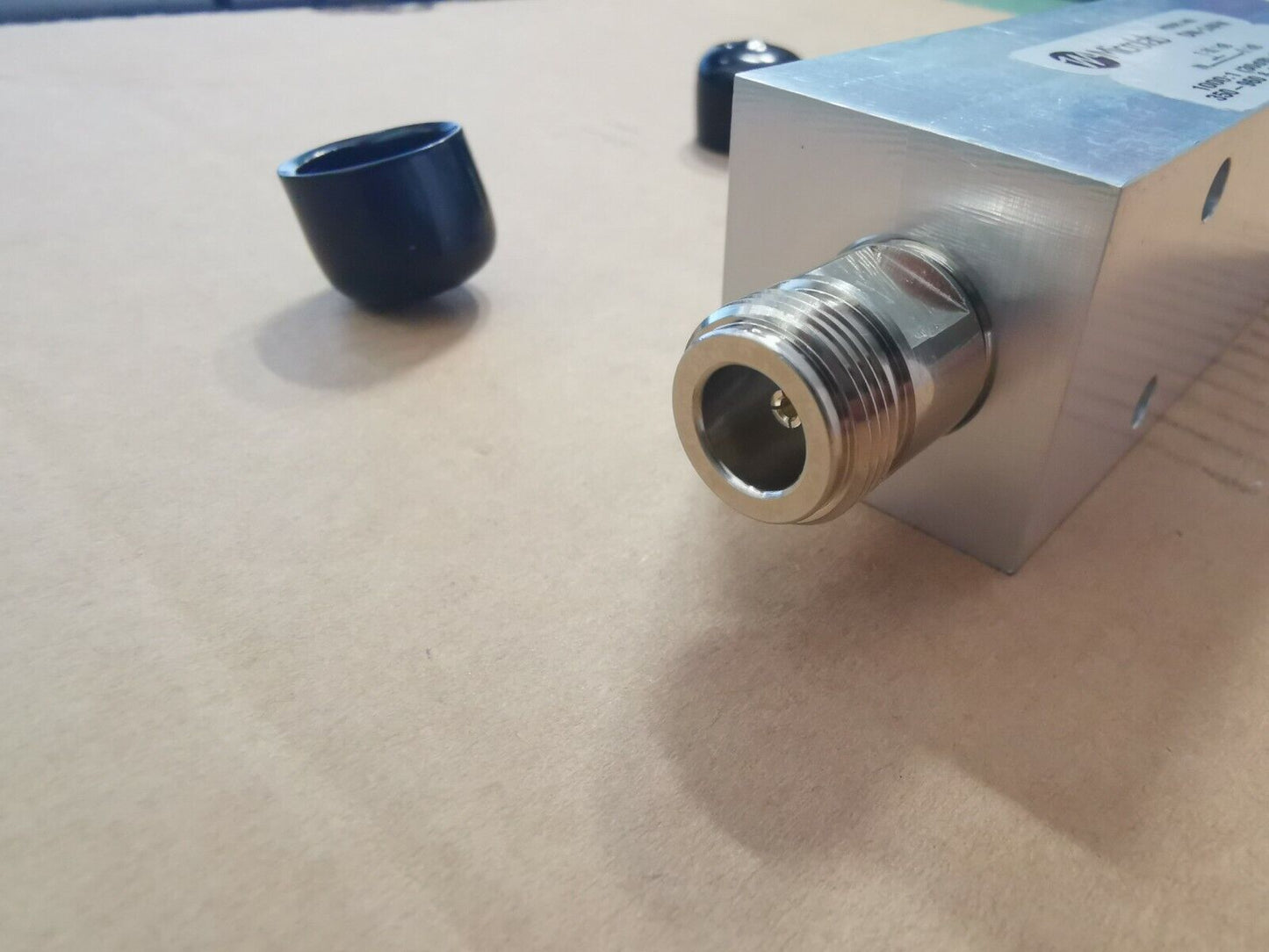 30dB 500W 1000:1 RF 350 - 960MHz And 1710 - 2700MHz Tapper Splitter DN-14FN
