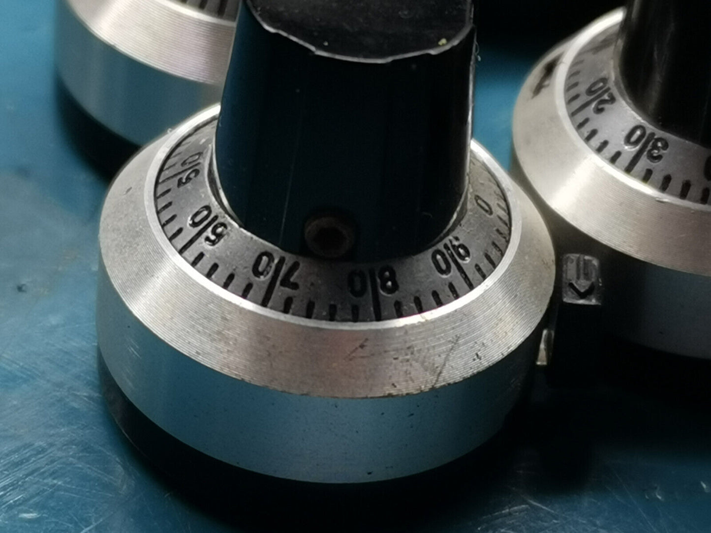 10pcs Multi Turn Knob 0 To 19 Count Beckman Industries