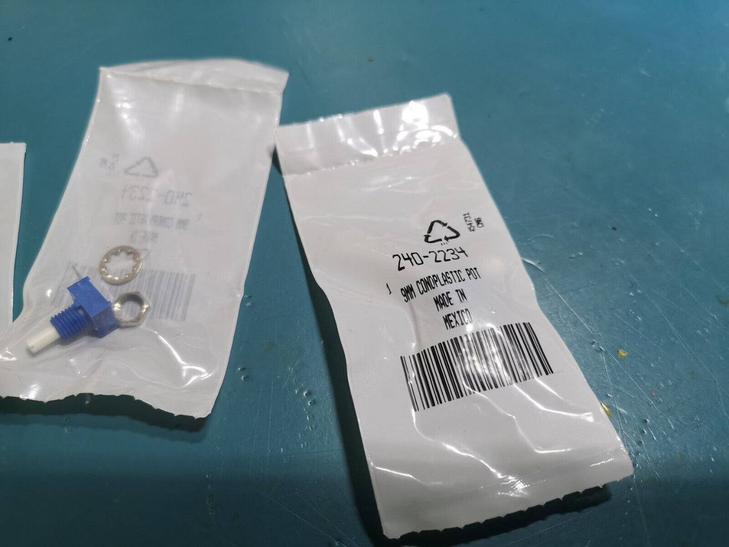 3pcs 1k Potentiometer Panel Mount Genuine Bourns  Miniature Type