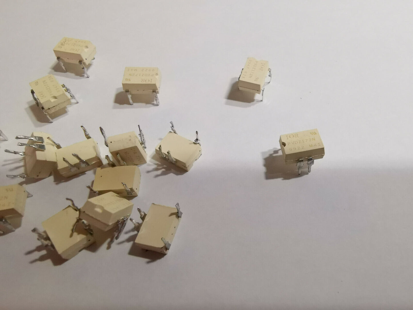 15pcs Genuine PVDZ172N MOSFET Photovoltaic Relay Single Pole 60V 1.5A
