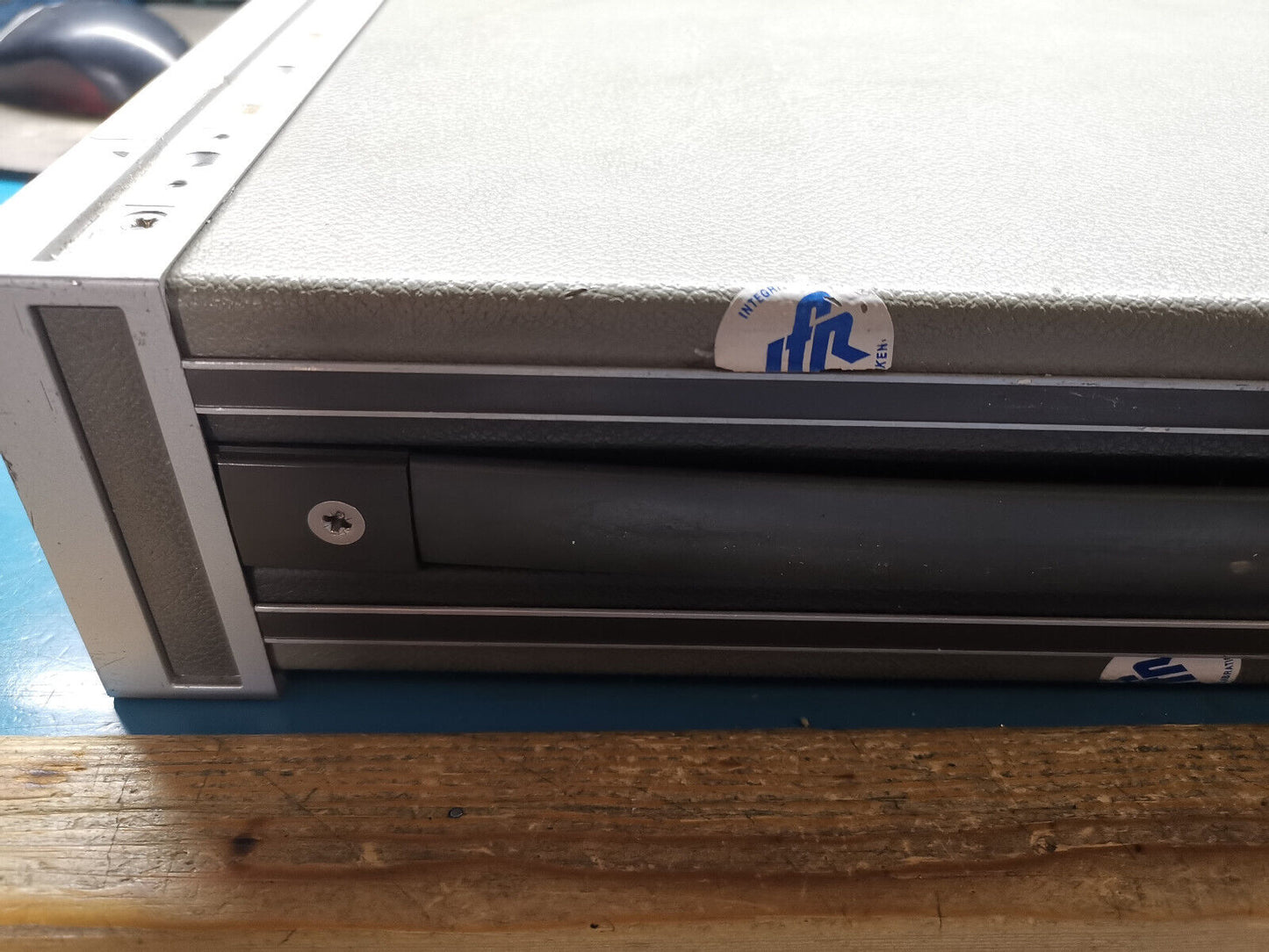 HP Agilent 3312A Signal Generator Enclosure