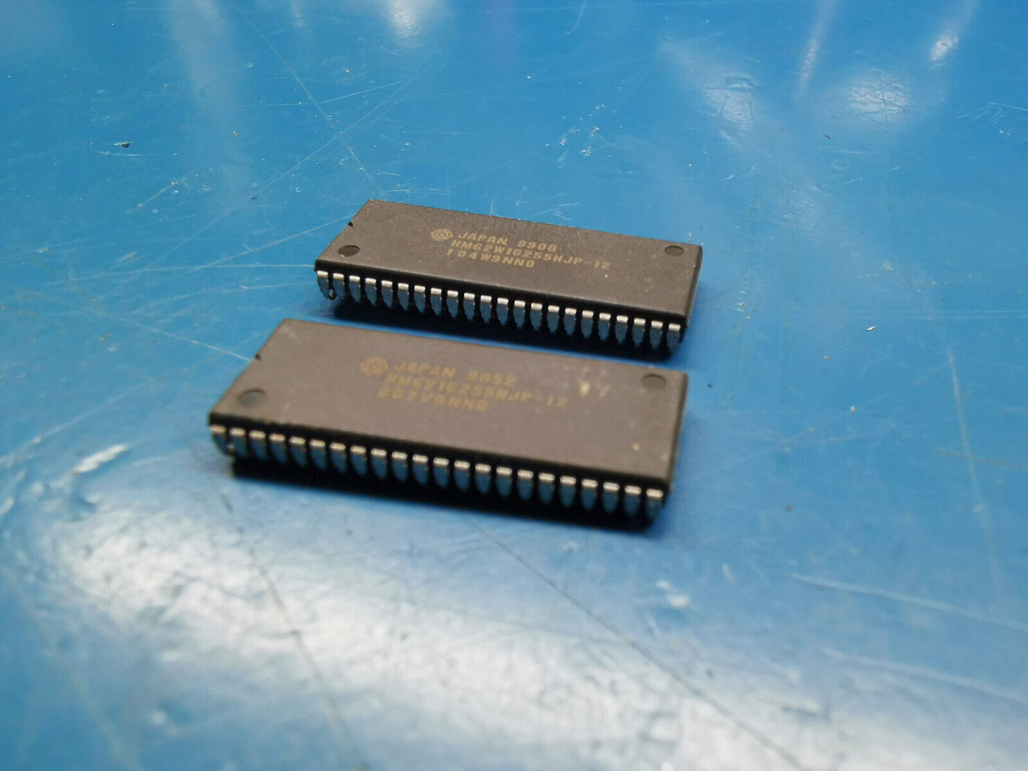 2pcs Genuine Hitachi HM6216255HJP-12 4M high Speed SRAM