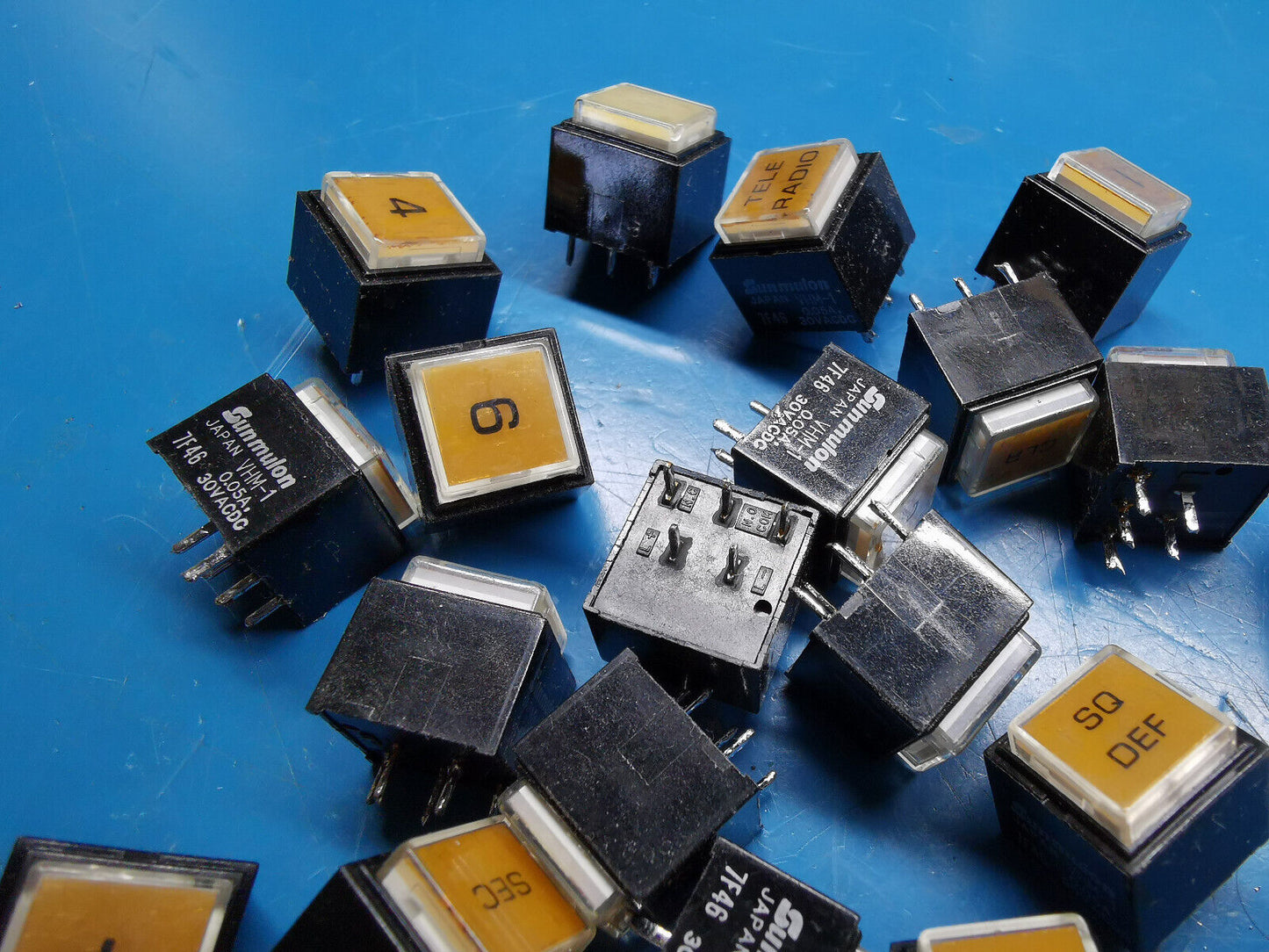 21pcs Genuine Sun Mulon VHM-1 Push Switch