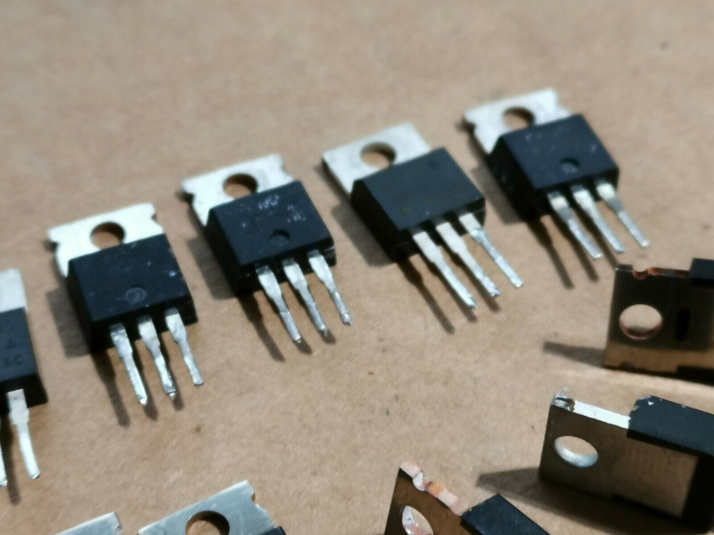IRF4905 P Channel MOSFET -74A -55VTO-220 Genuine Part