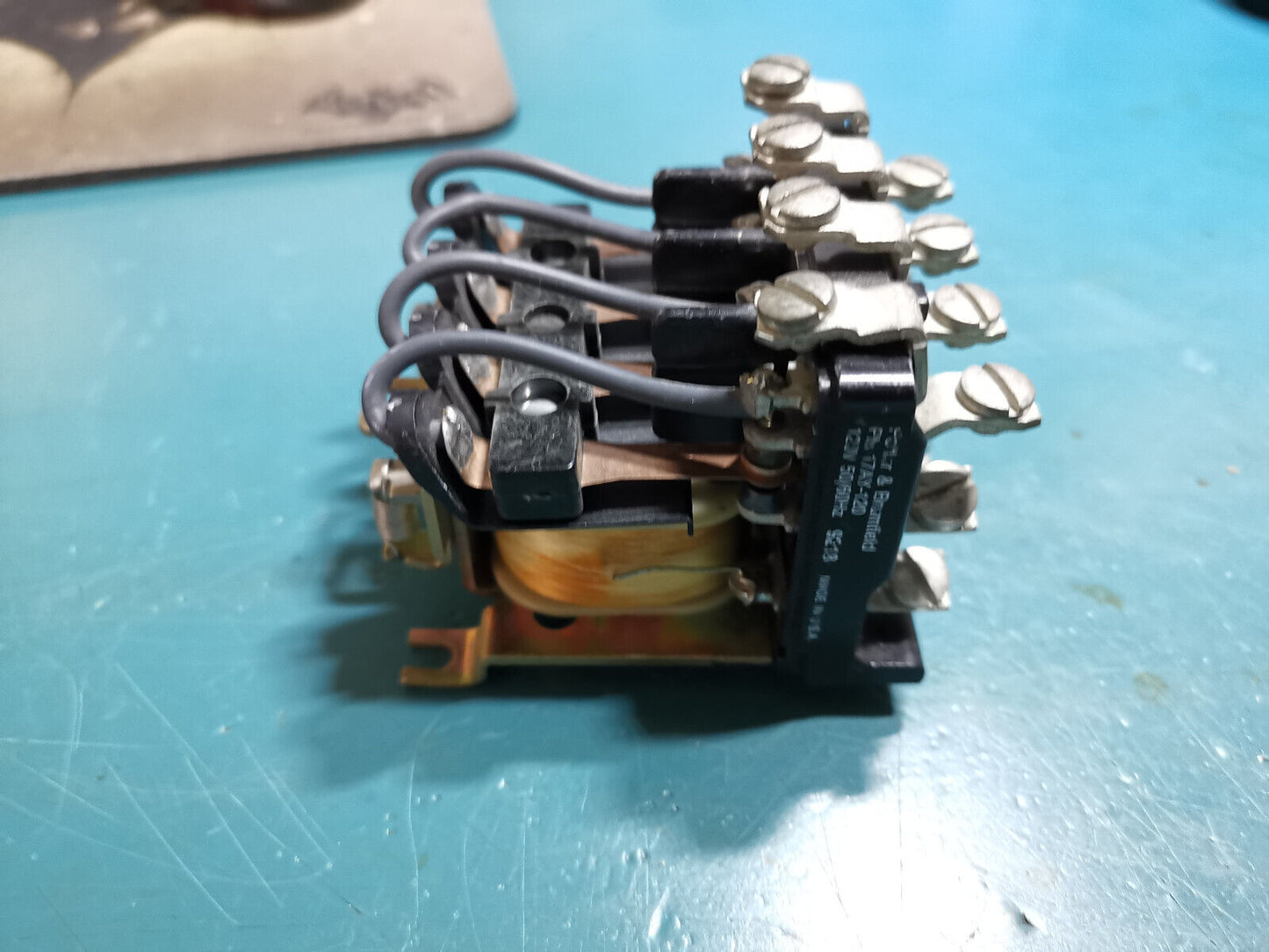 4PDT 120v Coil Relay 25A 240v AC 10A 36V DC