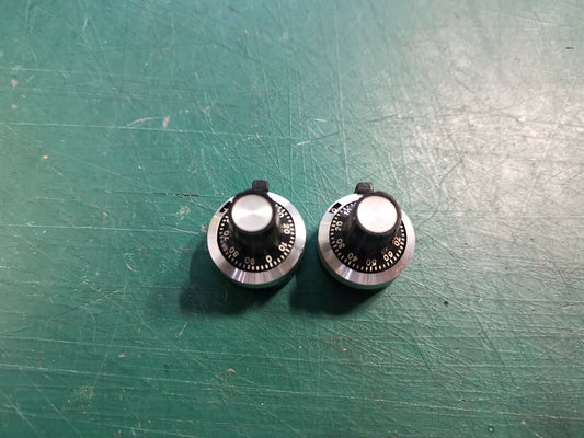 2pcs Multi Turn Knobs 0 To 19 Count Knobs SAKAE Japan