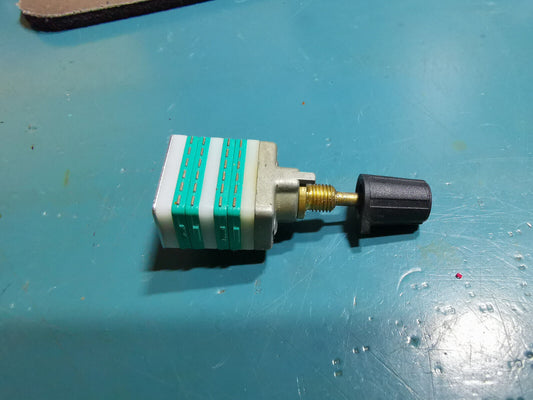 2 Pole 4 position High Qulaity Rorary Switch Military Part