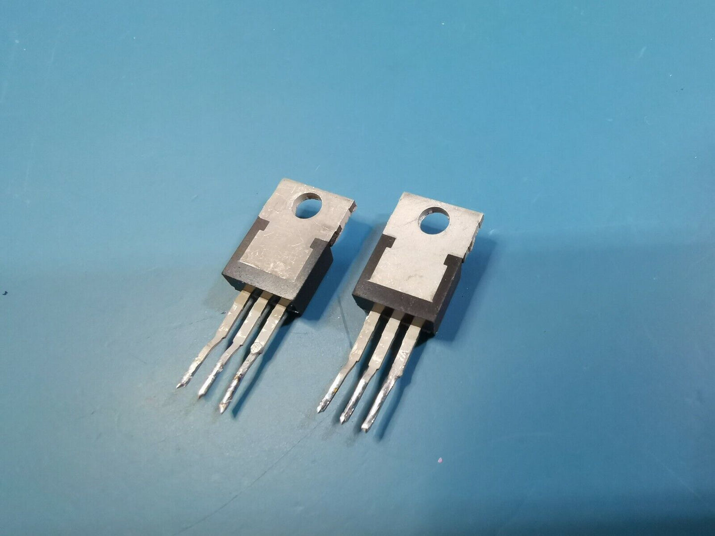 2pcs Genuine LT 1085CT 3A Linear Voltage Regulator From Military Equipment