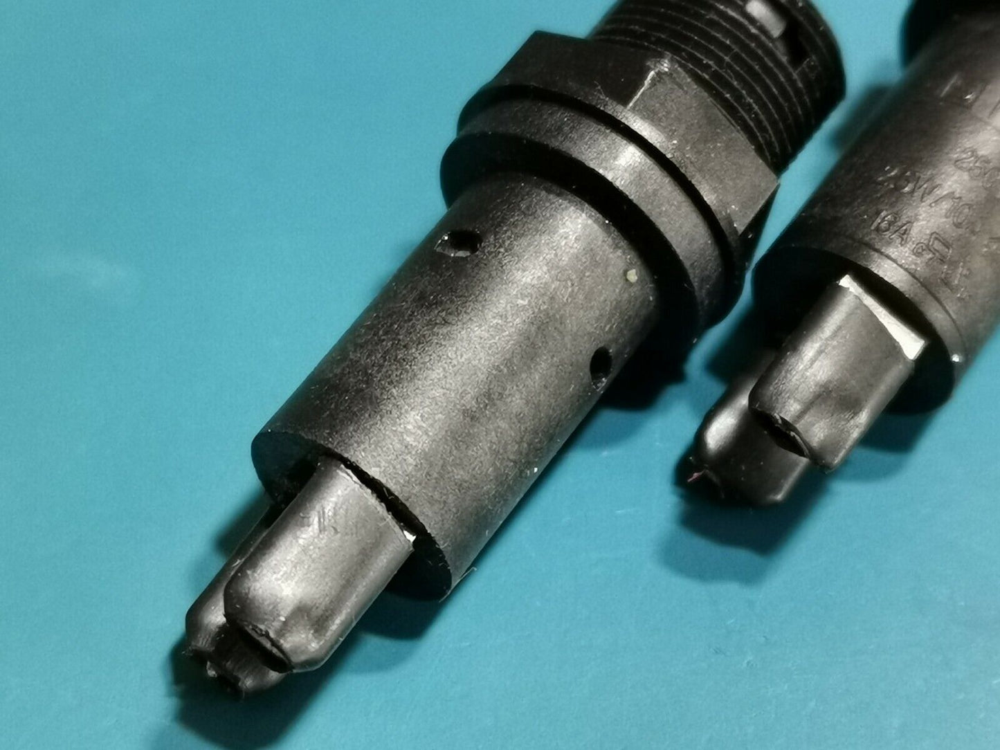 2pcs Schaffner FPG2 Fuse Holder 5mm x 20mm Slotted Cap 10A 250v AC