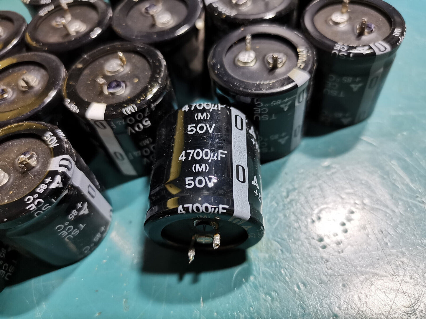 18pcs Genuine Panasonic 4700uF Capacitor Joblot Electrolytic 50v  30mmx 32mm