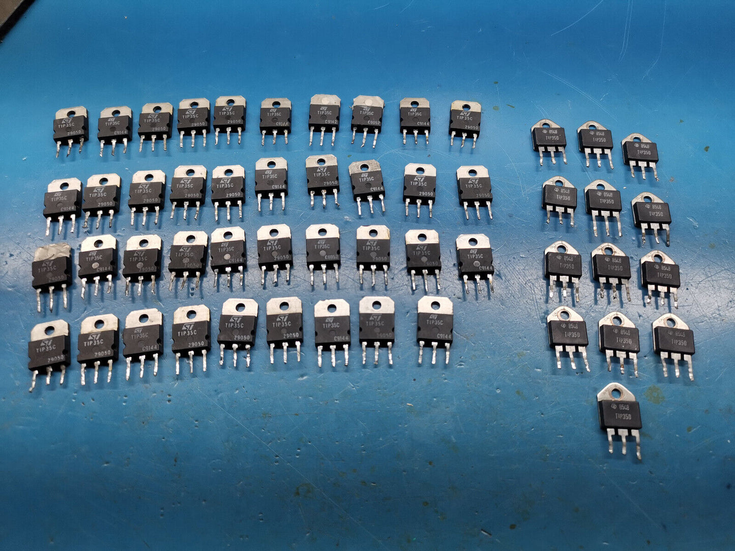 Genuine TIP35C And TIP 35D Power Transistor NPN 100V 25A