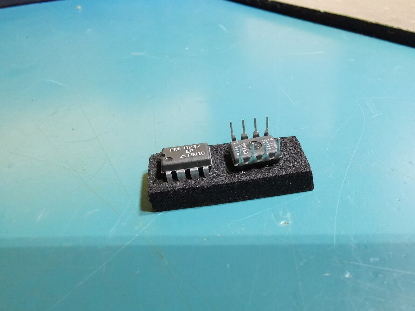 2pcs Genuine PMI OP37EP Low Noise  Precision  High Speed Operational Amplifier