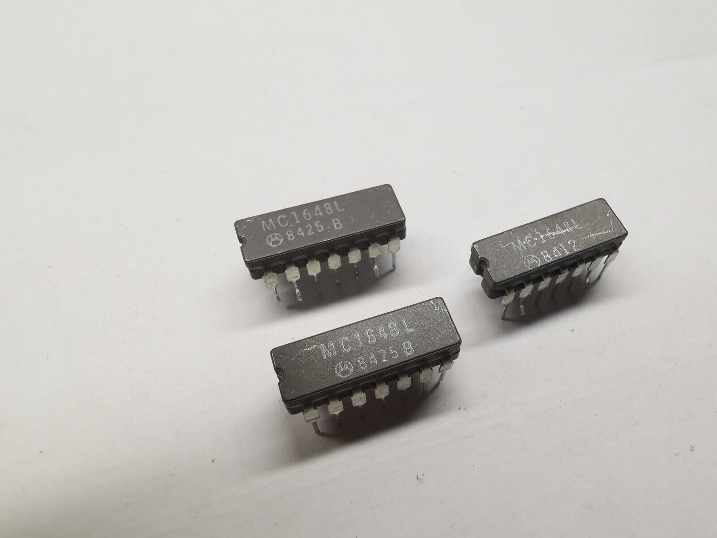 3pcs MC1648L Voltage Controlled Oscillator From HP Agilent Test Gear