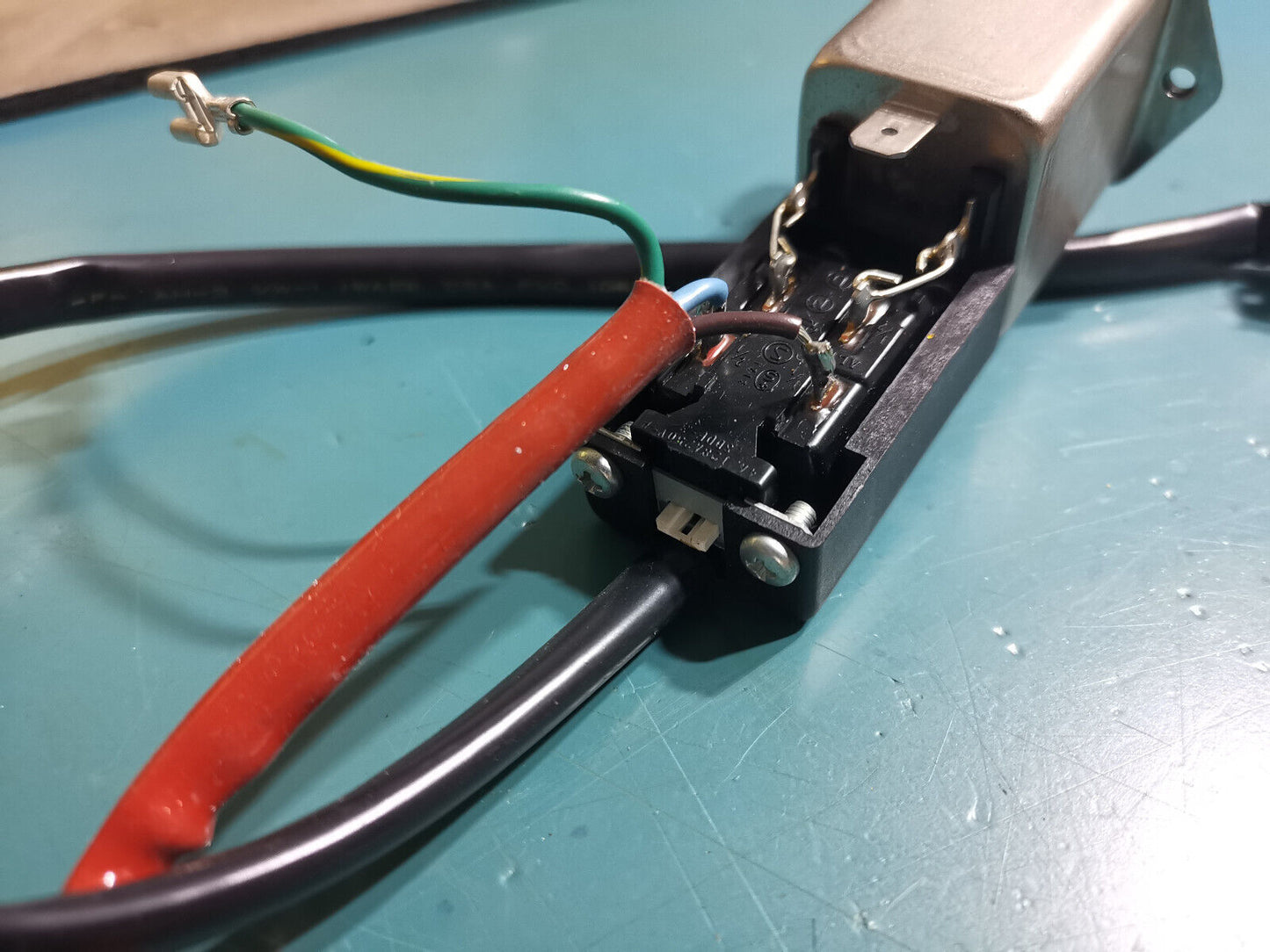 Fluke PM3082 Analog Oscilloscope Power Switch And Power Entry Module