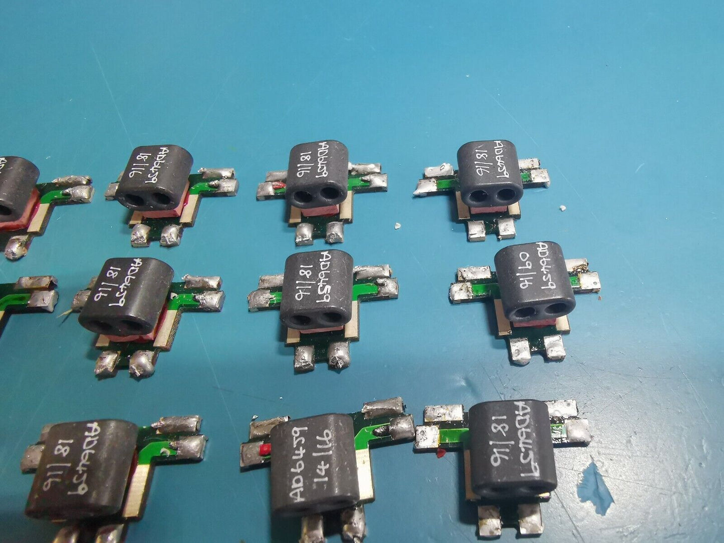 Pig Nose Inductor Core Binocular Ferrite Core On PCB Joblot 18pcs