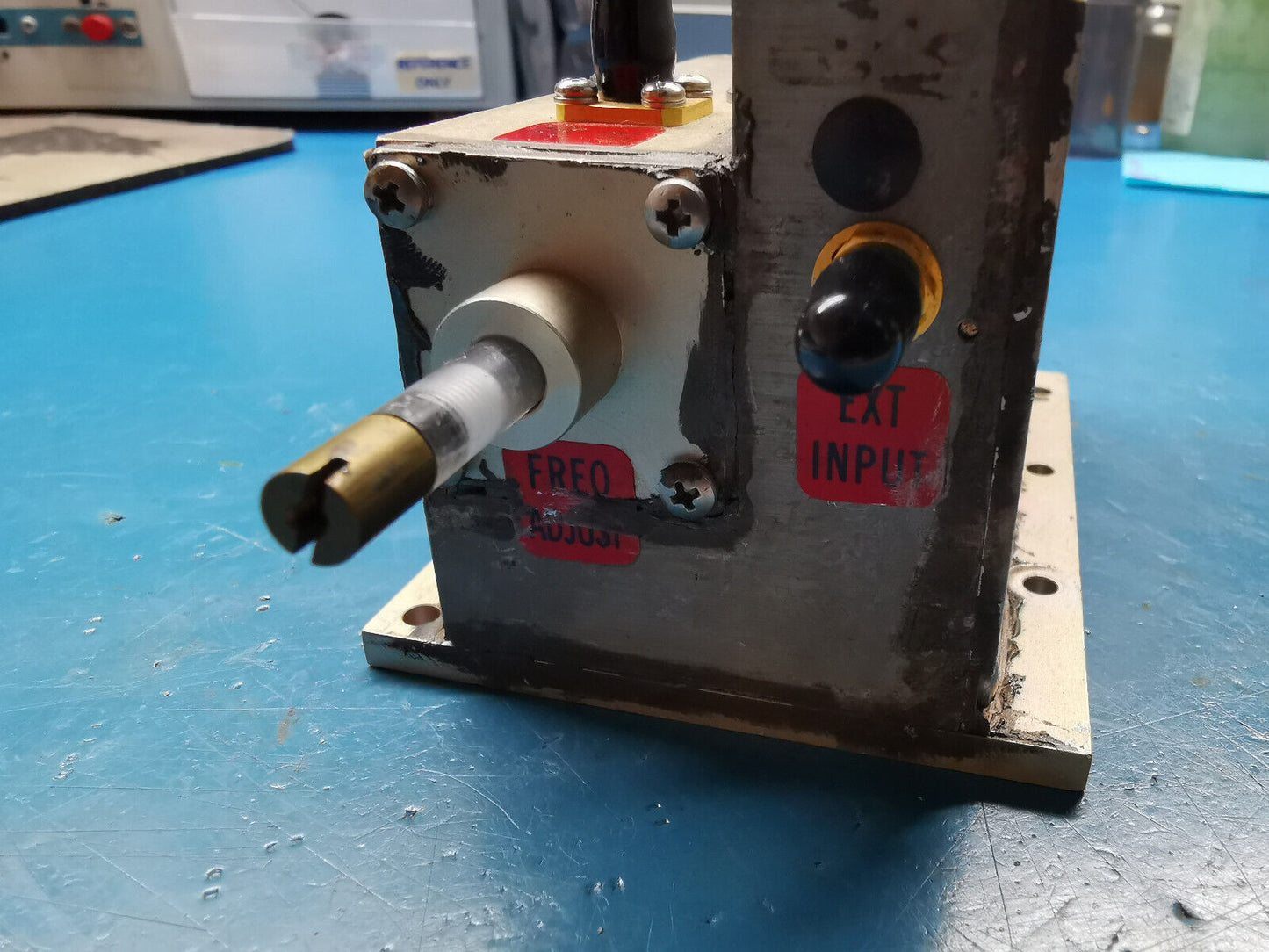 1.9GHz Cavity Oscillator Module From UK Military Hanger 1900MHz Oscillator