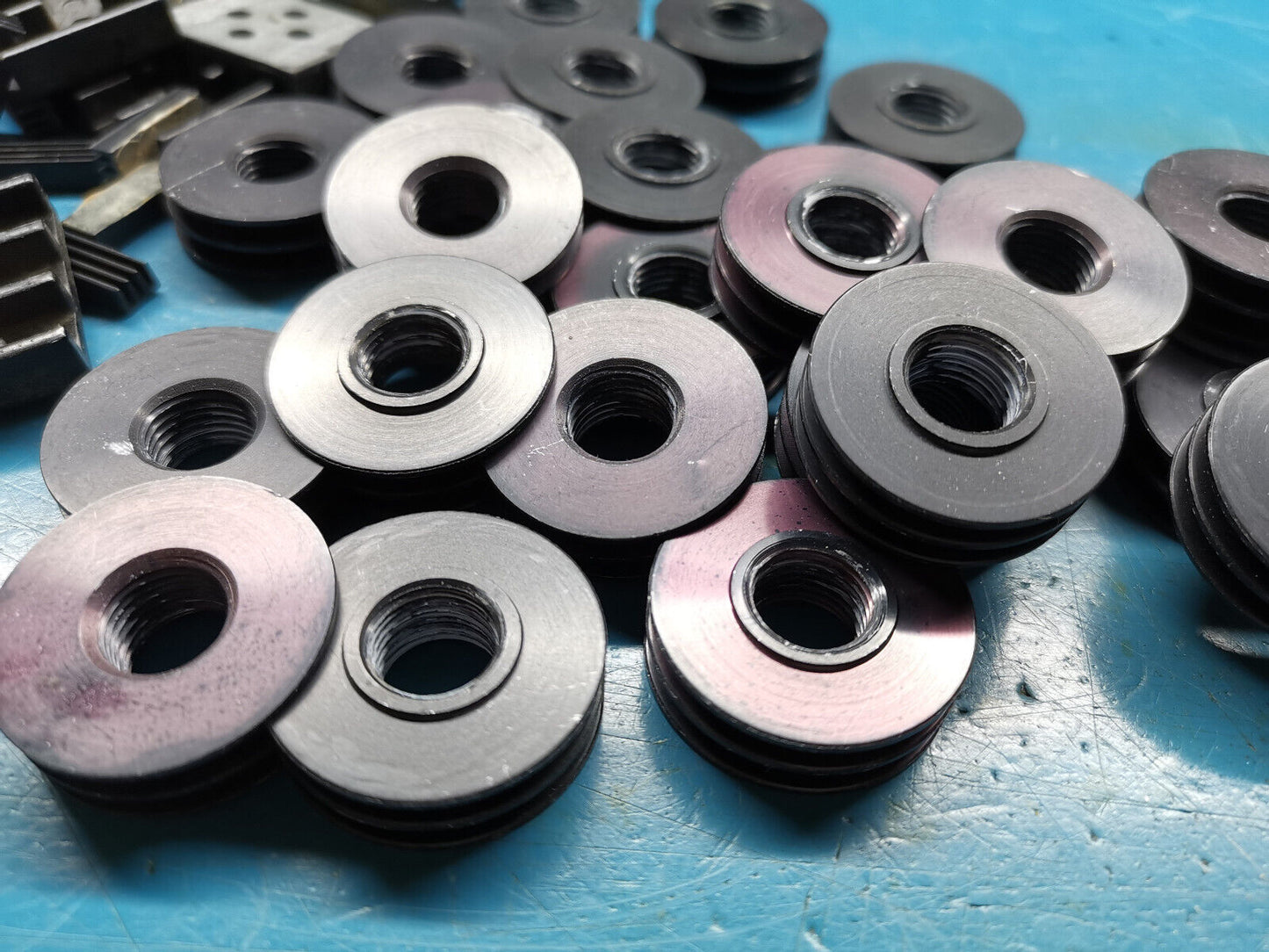 Avvid Thermalloy Heat Sink Joblot For IC And Other Semiconductor