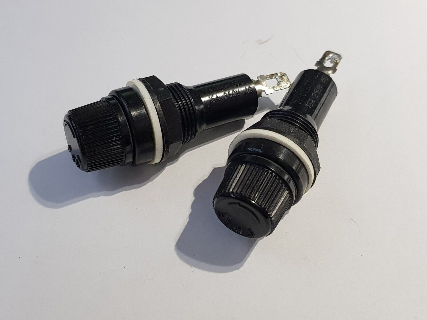 2pcs  15A 250VAC Fuse Holder  FH-001AF EDK