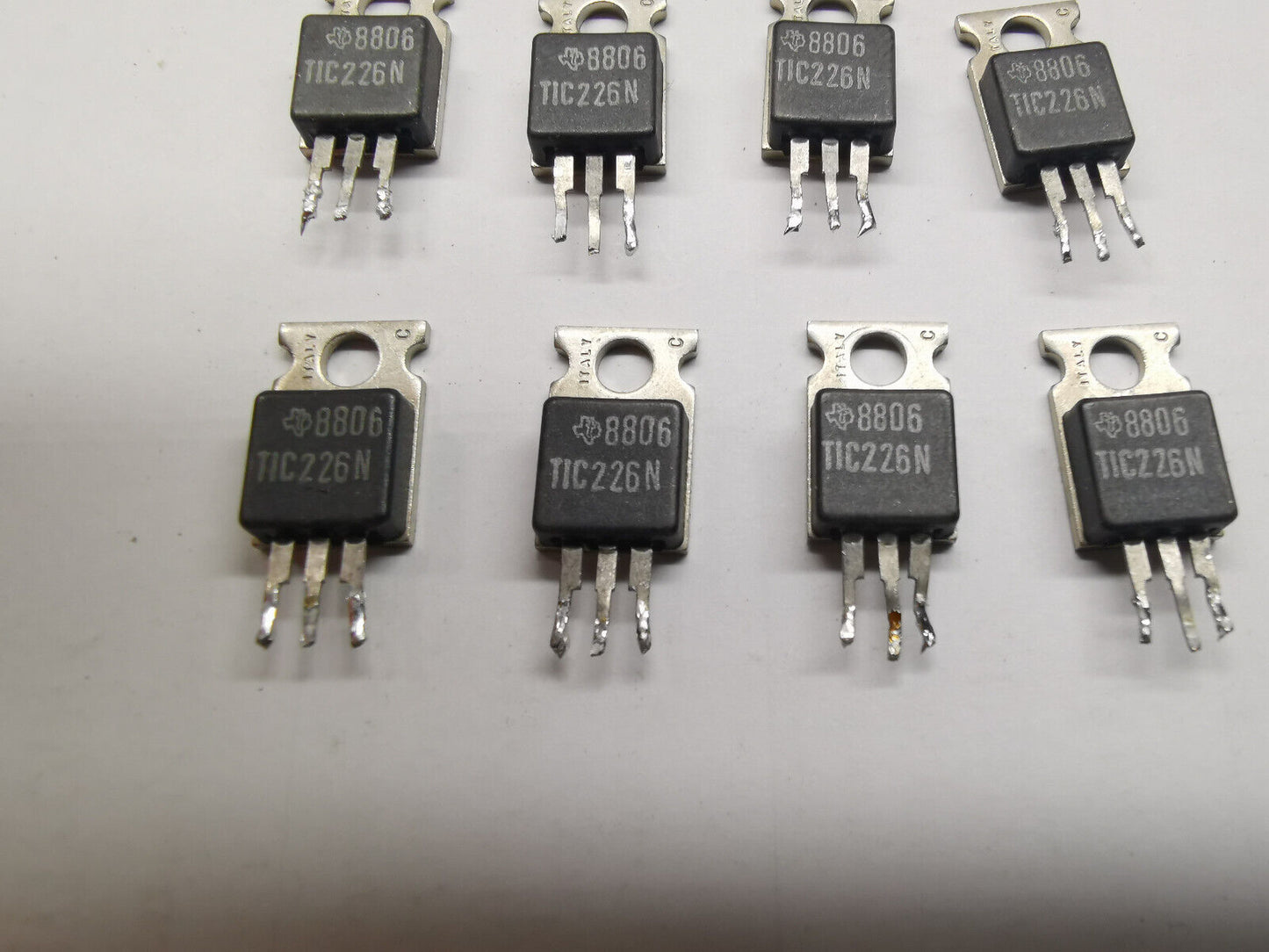 8pcs Genuine TIC226N Triac TI Brand